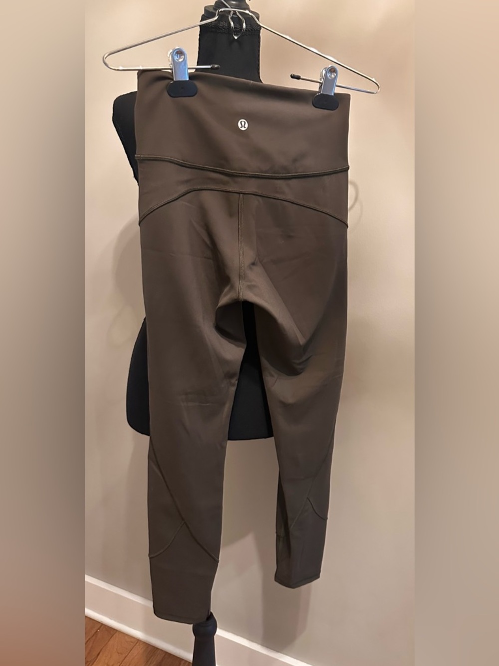 lululemon Olive High-Rise Yoga Leggings - Picture 2 of 5